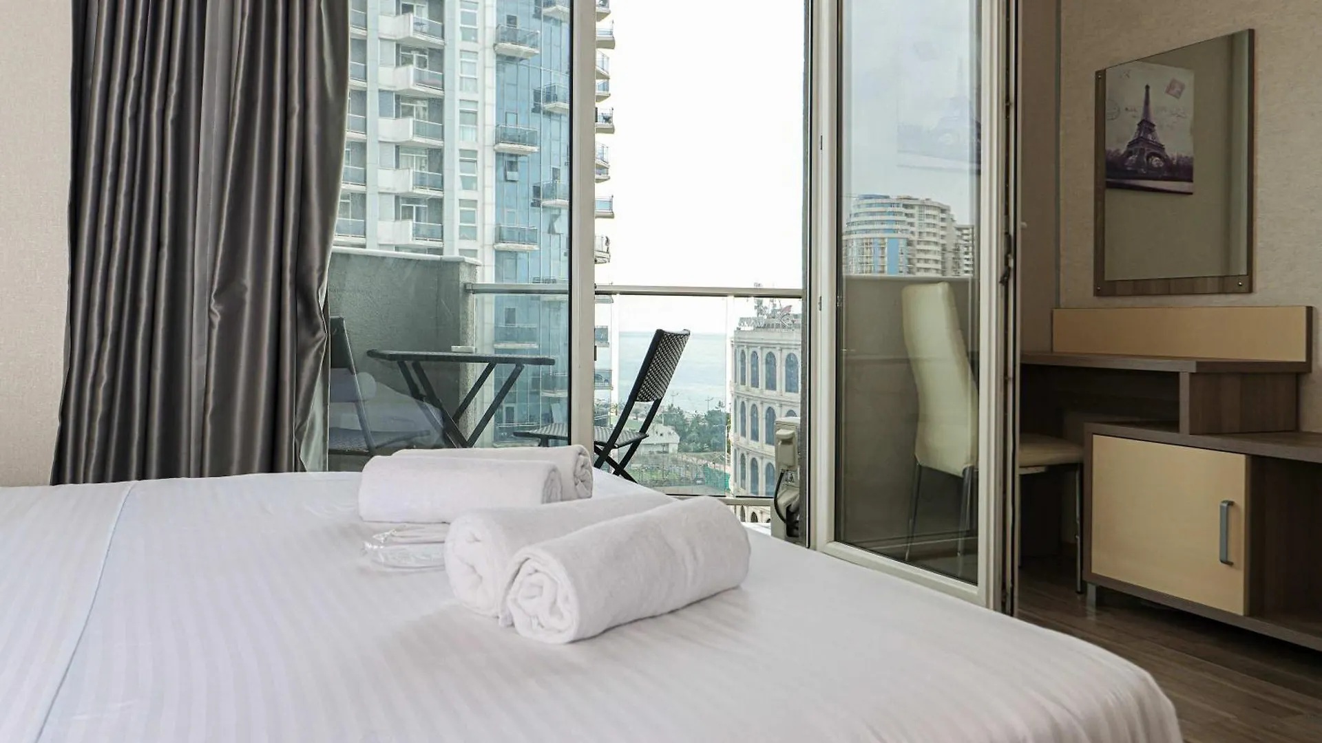 Cozy Apt In New Batumi